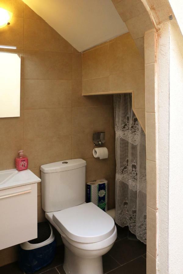 5 Minute Walk From Malta Airport Villa Gudja Exterior photo